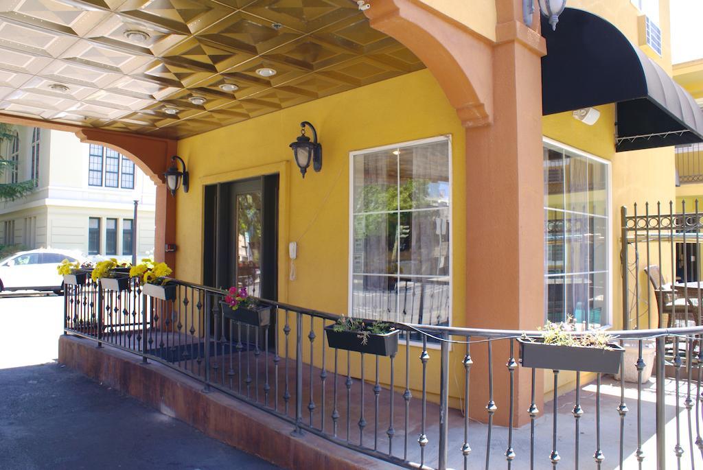 Napa Valley Hotel & Suites Eksteriør bilde