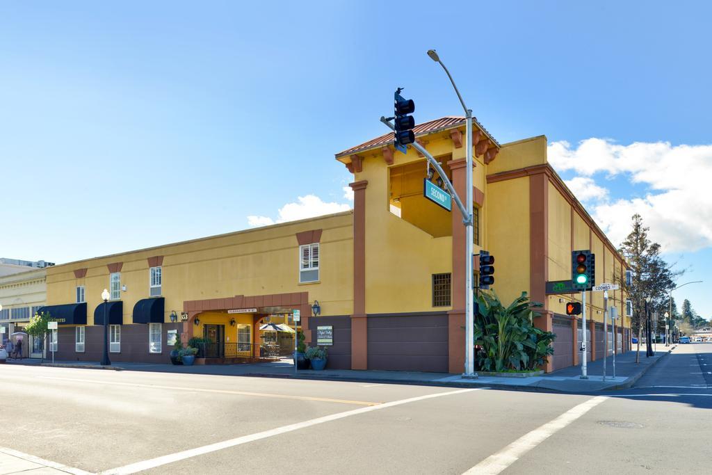 Napa Valley Hotel & Suites Eksteriør bilde