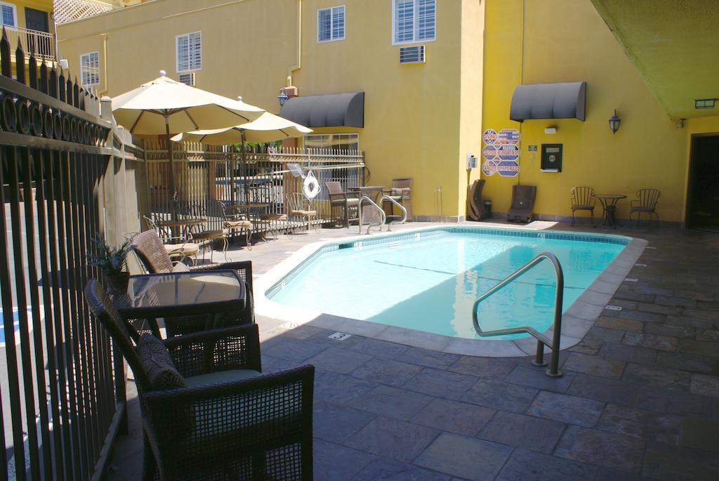 Napa Valley Hotel & Suites Eksteriør bilde