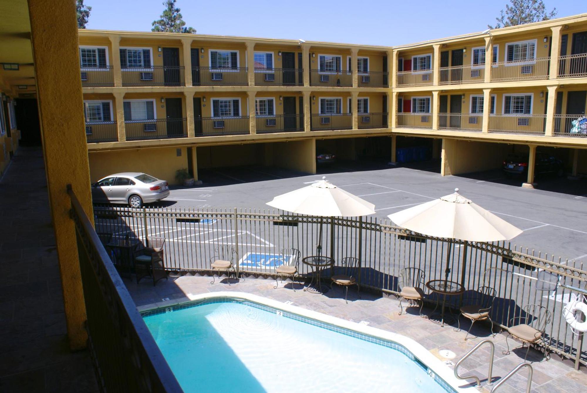 Napa Valley Hotel & Suites Eksteriør bilde